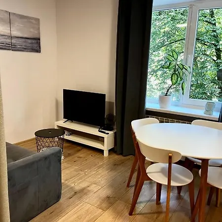 Ohmyhome - Hala Mirowska Warschau Exterior foto